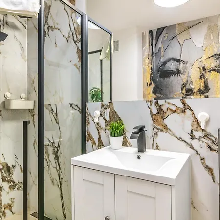 Baltic Garden Piamola Z Basenem דירה *