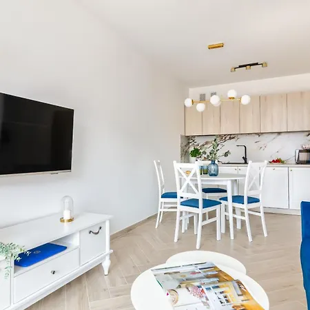 Baltic Garden Piamola Z Basenem