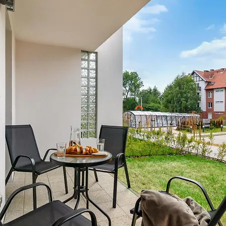 Appartamento Baltic Garden Piamola Z Basenem